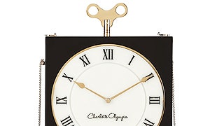 Сумка Time Piece от Charlotte Olympia на фото Светланы Захаровой Мирославы Думы и других | Tatler