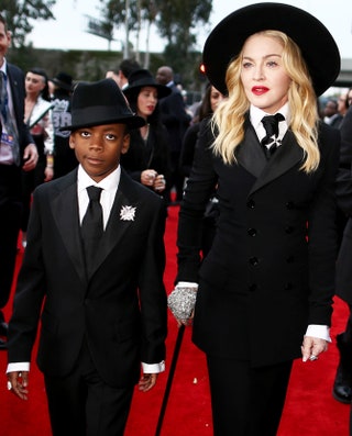 Мадонна с сыном Дэвидом Банда.