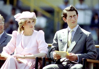 Принцесса Диана и принц Чарльз. Измены самой популярной британской пары были обоюдными. Впрочем как и решение официально...