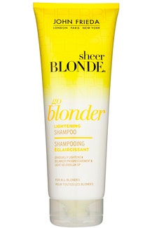 Осветляющий шампунь Sheer Blonde от John Frieda без аммиака