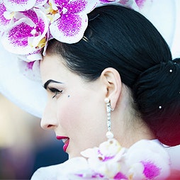 Топ-10 головных уборов турнира Melbourne Cup