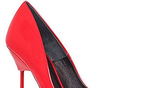 Лучшая звездная обувь на фото Сандры Баллок Леди Гаги Николь Шерзингер Тейлор Свифт | Tatler