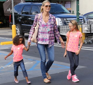 Хайди Клум с дочками Лу и Хелен.