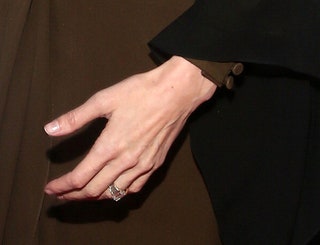 Кольцо Анджелины Джоли.