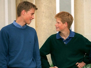 Принц Чарльз и принц Гарри .