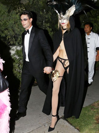 Адам Левайн и Бехати Принслу на вечеринке в ЛосАнджелесе.
