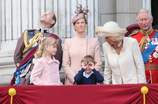 Граф Эдуард графиня Уэссекская Софи герцогиня Камилла и принц Чарльз.