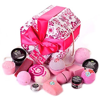 Подарочный набор Think Pink со средствами розового цвета .