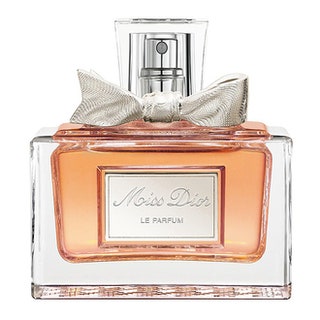 Miss Dior Le Parfum более яркое и роскошное звучание  своих одноименных предшественников.