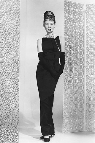 Одри Хепберн в платье от Юбера де Живанши основателя дома  Givenchy .