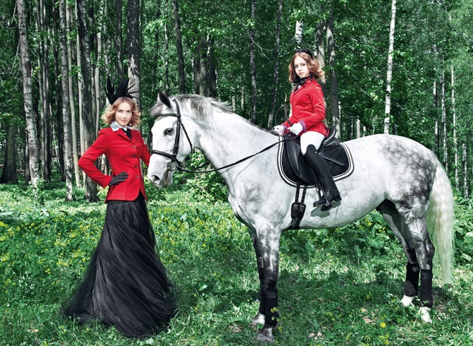 Ольга Рейман с дочерью Иванной и их лошадь Камоша