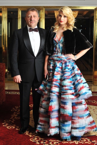 Ростислав Гуревич и Анастасия Гуревич в платье Jean Paul Gaultier Houte Couture и мехах Braschi.