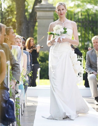 Идеальная невеста Лили в платье Vera Wang Spring 2008.