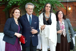 Посол Антонио Дзанарди Ланди с женой и гостями.