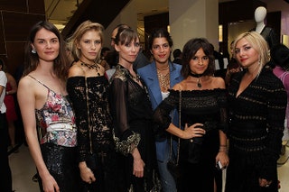 Взяли НьюЙорк наши it girls на Fashion's Night Out2012 в Большом Яблоке.