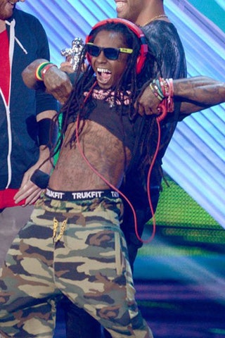 Lil Wayne на сцене.