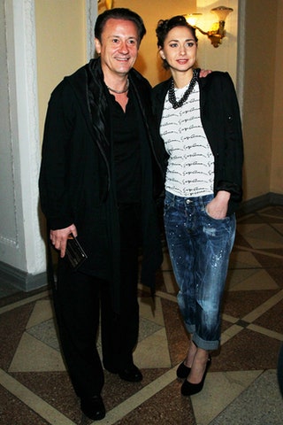 Олег Меньшиков с женой Анастасией.