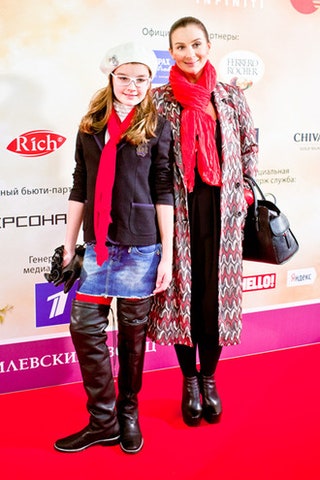 Екатерина Стриженова с дочерью.
