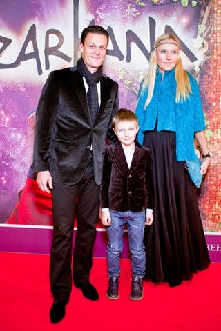 Кристиан Кремер с женой и сыном.
