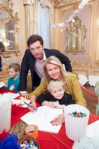 Виктория и Антон Борисевич с сыном.
