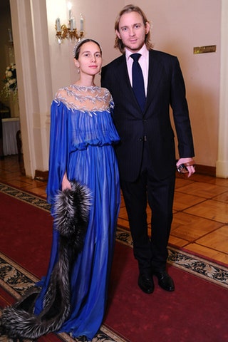 Ольга Томпсон в Yanina с супругом.