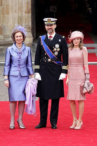 Королева Испании София принц Филиппе с супругой Летицией.