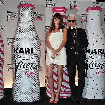 Модели, Карл Лагерфельд и Coca Cola Light