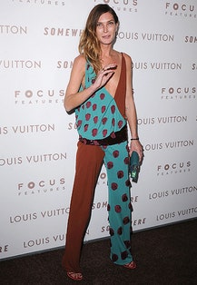 В Louis Vuitton