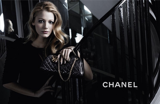 Блейк Лайвли позирует Лагерфельду для Chanel