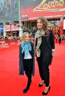 Елена Маликова с дочкой.