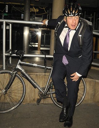 Борис Джонсон пожаловал на велосипеде.