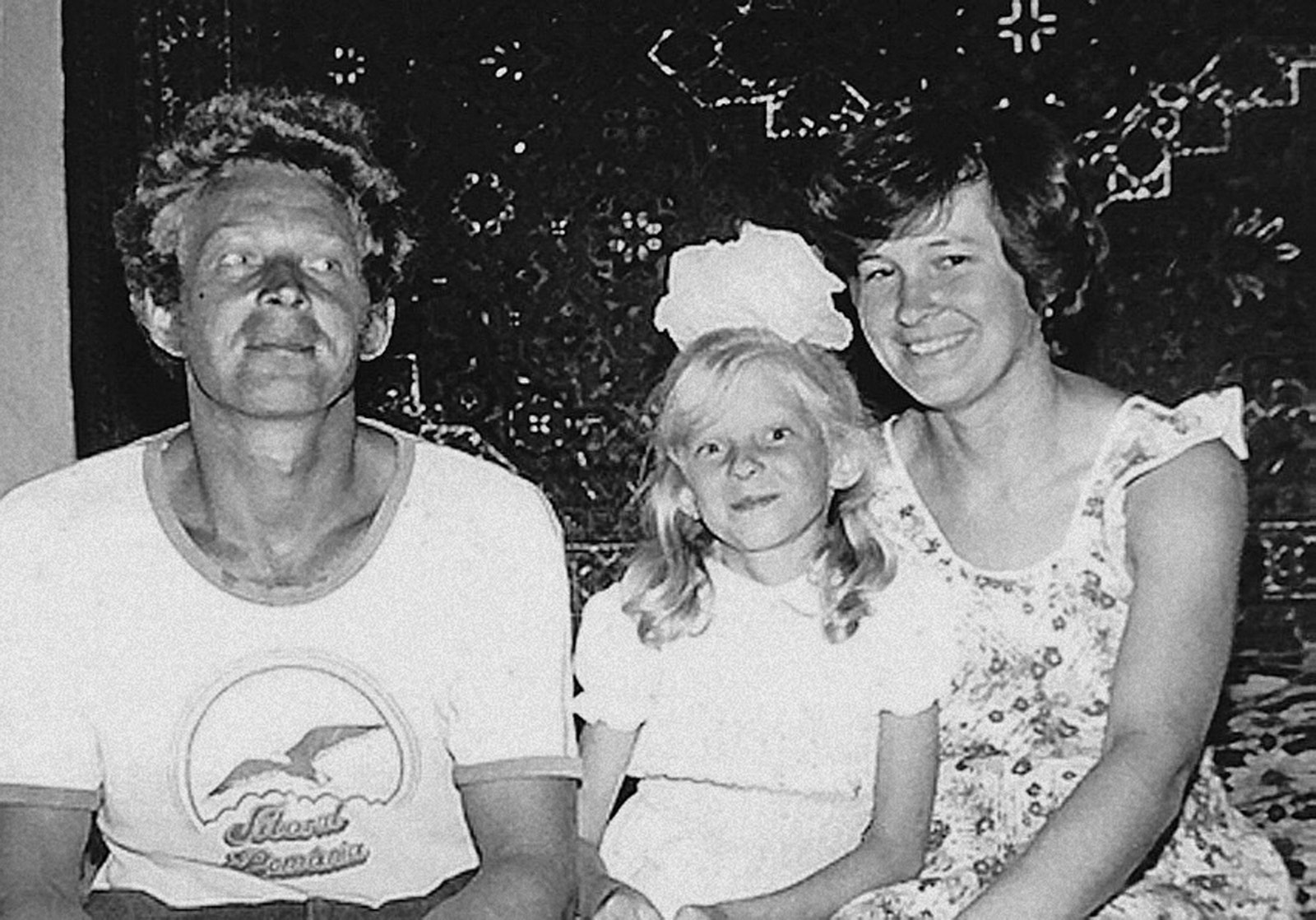 С родителями 1980е.