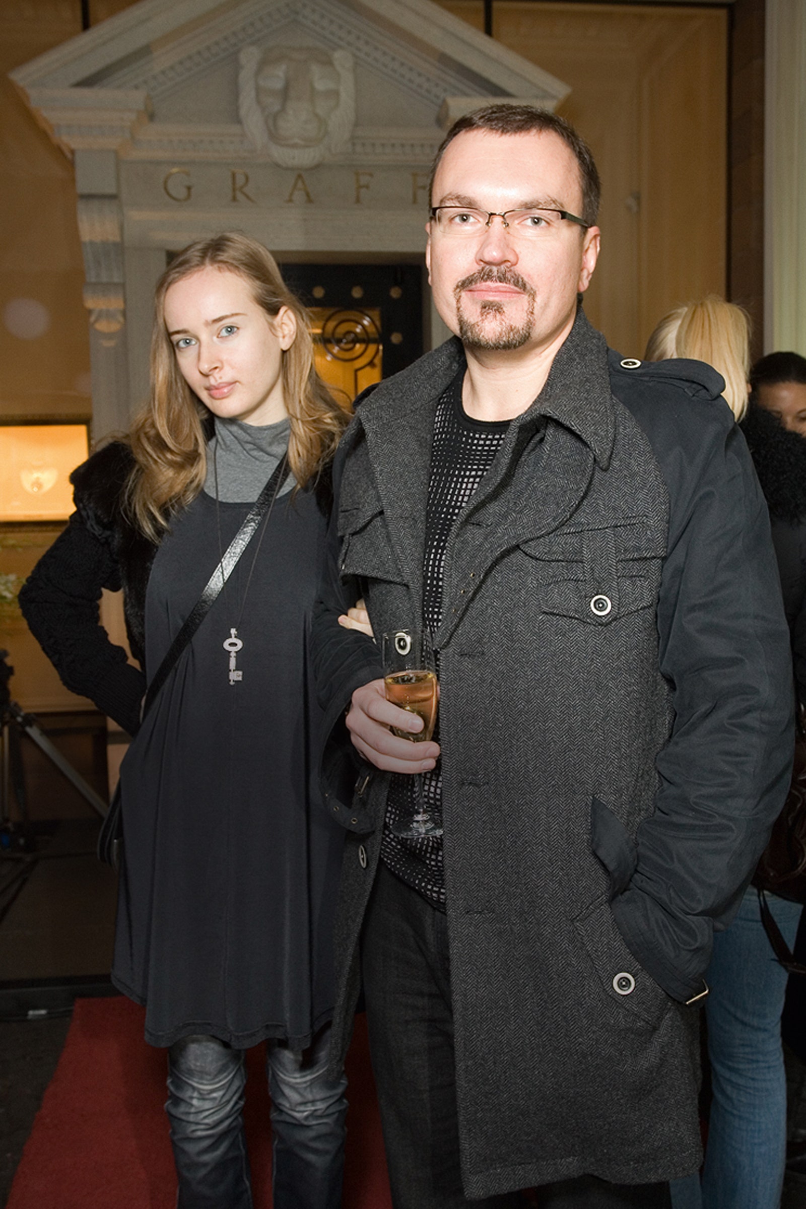 Модель Ольга Сорокина и банкир Андрей Струков на открытии бутика Graff в Барвихе.