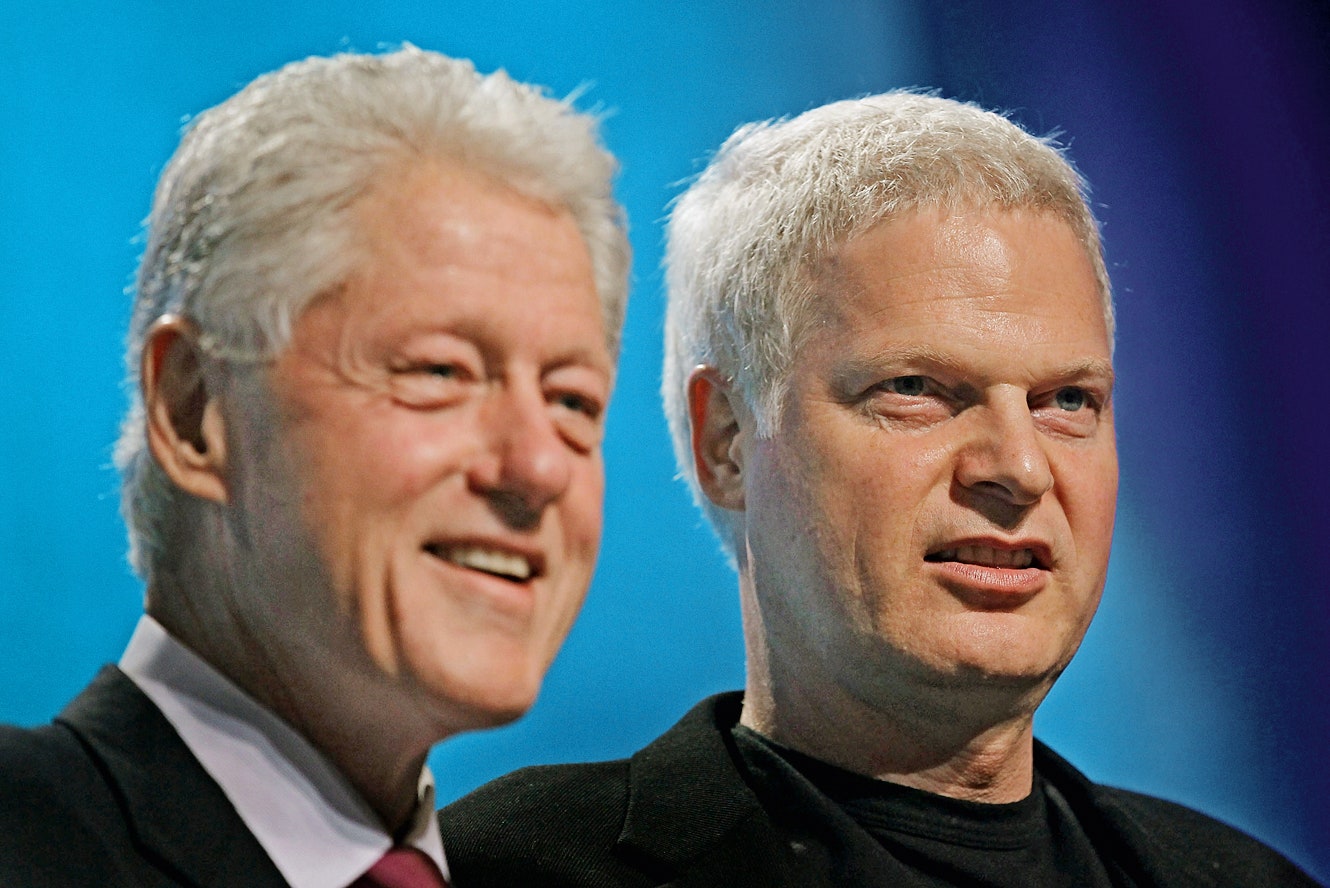 Стивен Бинг с экспрезидентом США Биллом Клинтоном 2010.