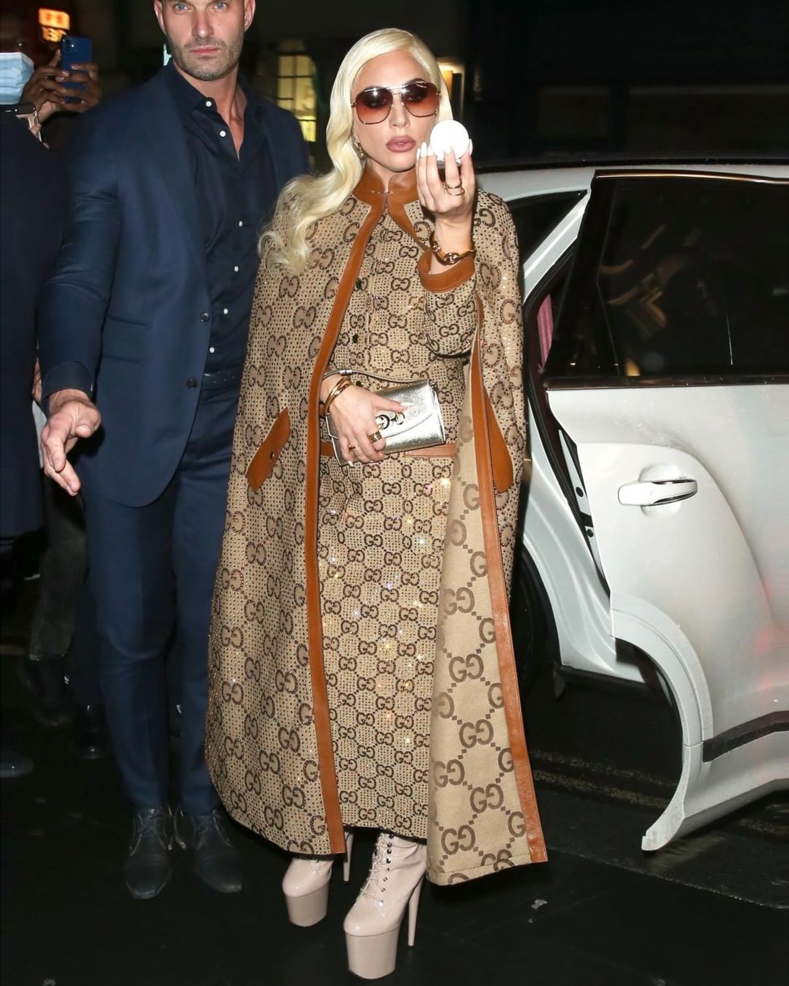 Все образы Леди Гаги во время промотура картины «Дом Gucci»