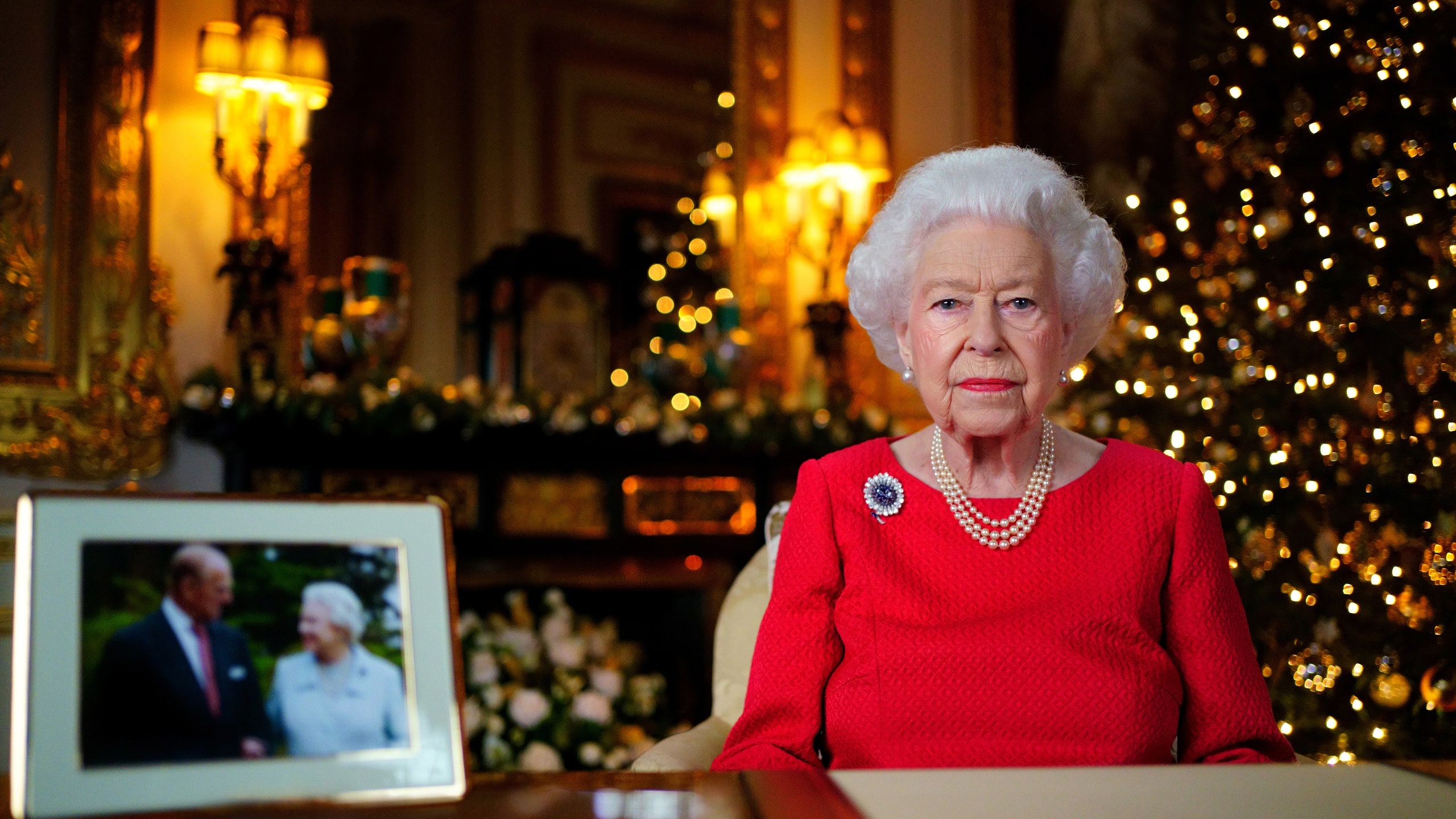 Как Елизавета II будет праздновать первое Рождество без принца Филиппа