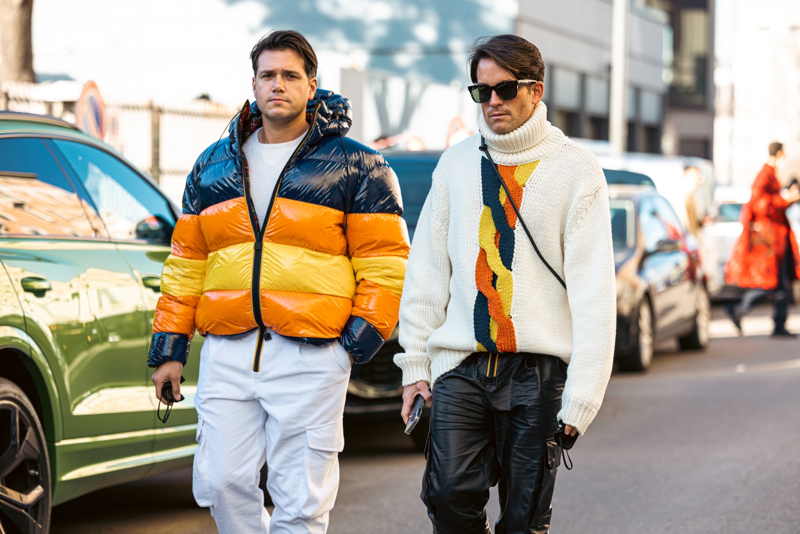 Носим яркие пуховики как звезды стритстайла на Неделе мужской моды в Милане